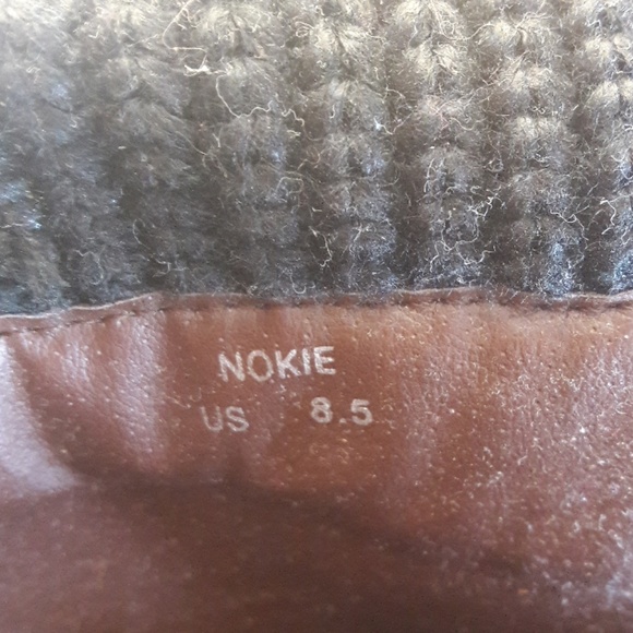 Brown stiletto lace-up boots - Picture 2 of 3